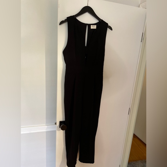 Sienna Sky: Zip-Up Jumpsuit - Picture 4 of 6